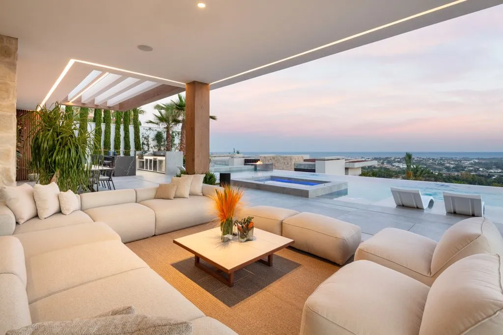 Terrasse - Luxury Villa with Panoramic Sea Views in Benahavís
