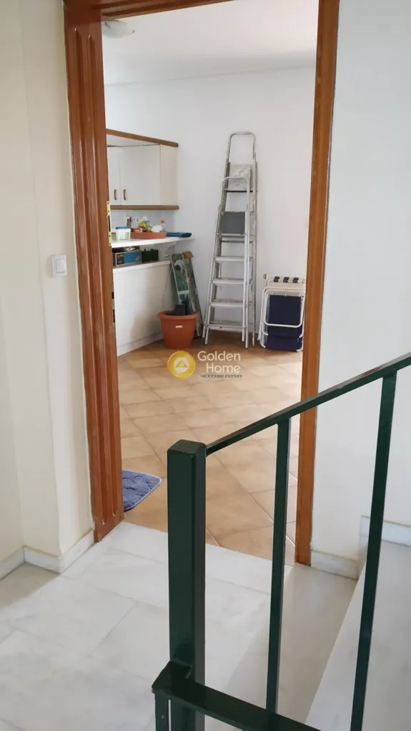 Entrée - Multi-Storey Building with Large Garden in Rafina - Neraias