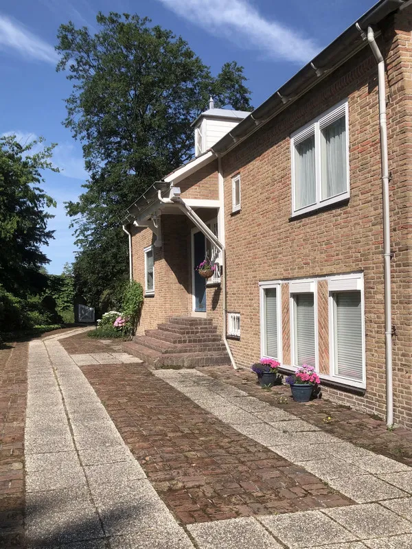 Välivaade - Charming Villa with Parkland Views in Maasland