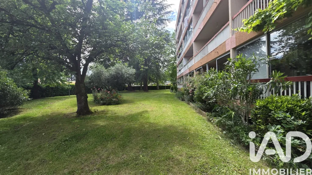 Giardino - Apartment with Garden Access in Tarbes