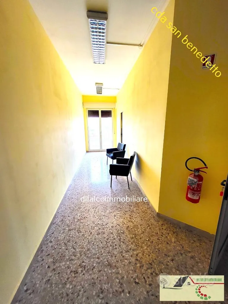 Esik - Large Apartment with Balcony in Agrigento