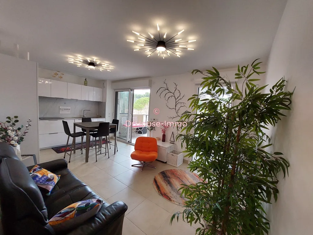 Séjour - Appartement avec Terrasse et Vue sur la Baie à Carry-Le-Rouet