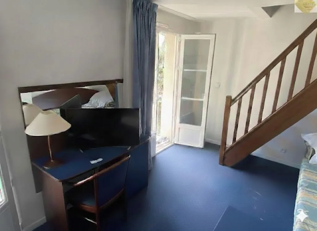 Magamistoad - Duplex Apartment with Parking in La Roche Posay