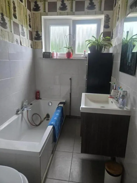 Bathrooms - Traditional Villa with Terrace in Detached Setting