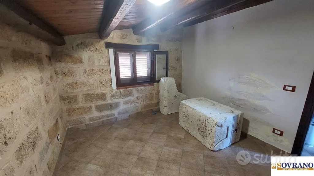 Rustic Stone Villa in Carini