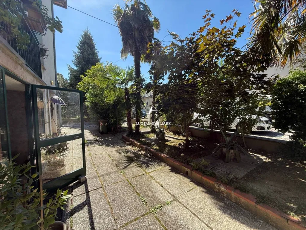 Välivaade - Rustic Villa with Garden in Lugo