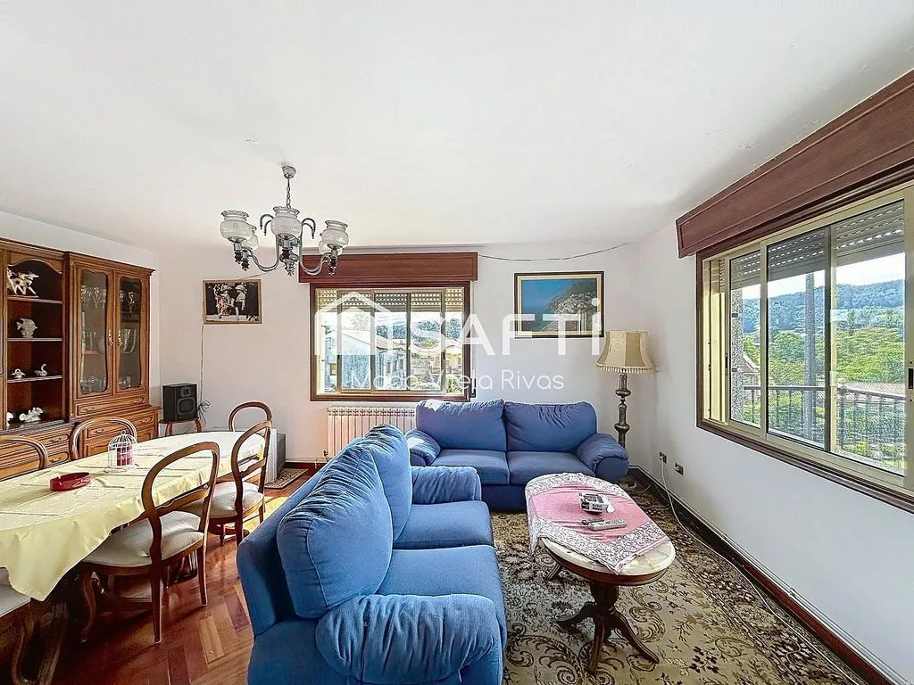 Elutuba - Detached House with Two Independent Units in Meis