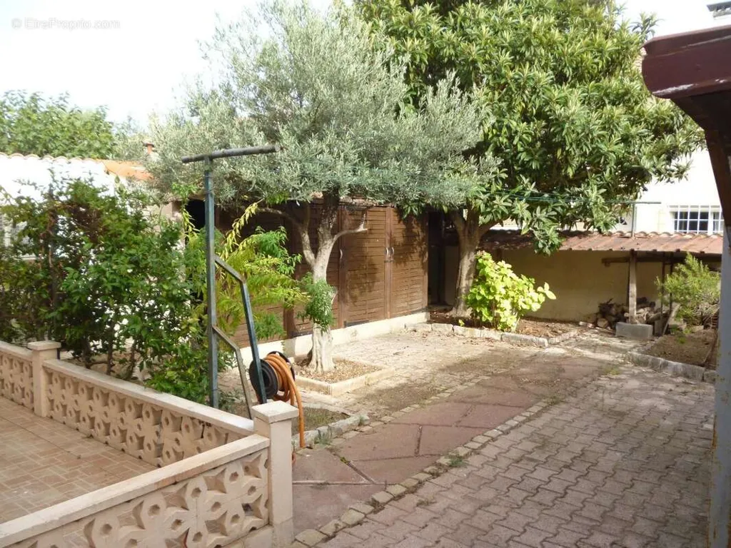 Jardin - Villa T5 avec Terrasse et Jardin à Béziers