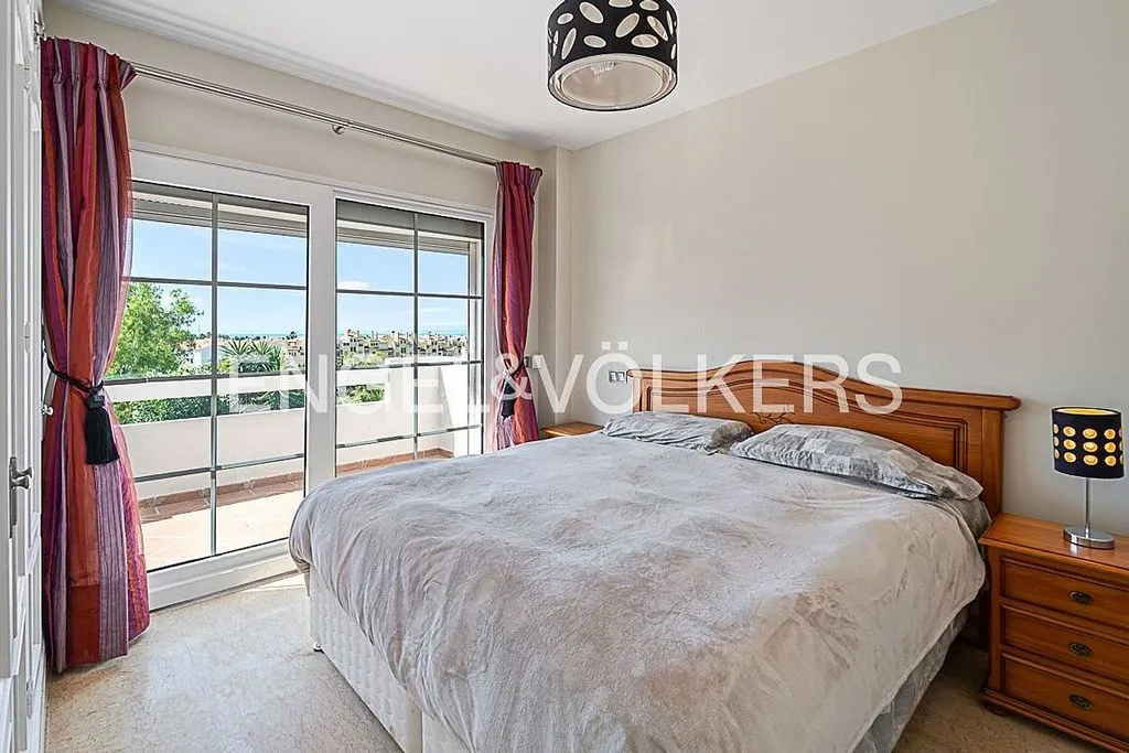 Magamistoad - Villa with Pool and Sea Views in Estepona