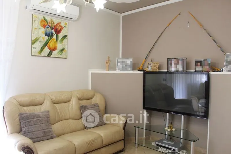 Soggiorno - Appartamento con balcone e garage a Fiesso Umbertiano