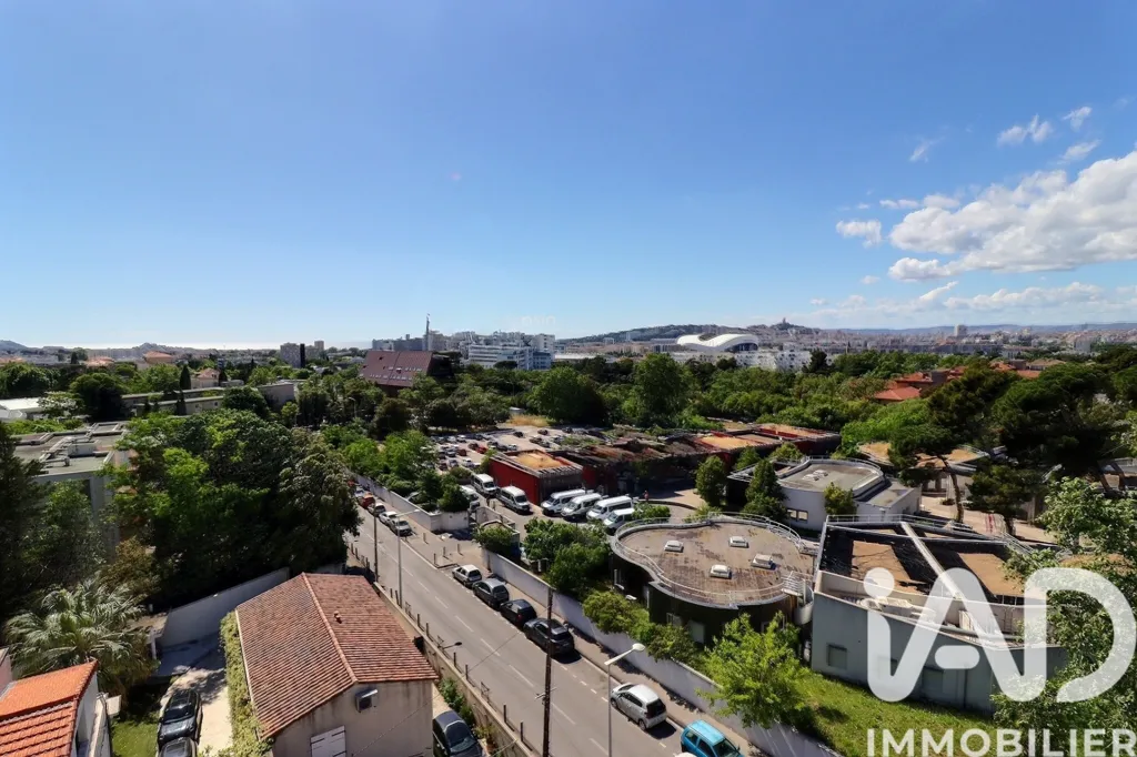 Rõdu - Modern Apartment with Panoramic Terrace in Marseille 13009