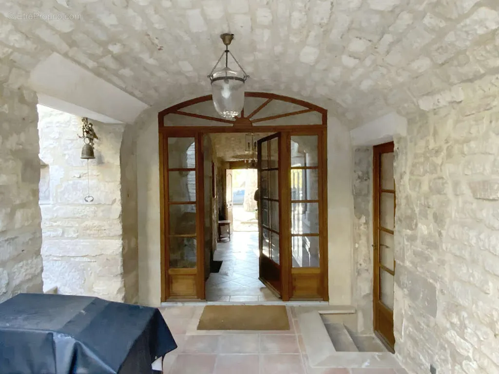Ingresso - Rustic Village House with Balcony in Barjac