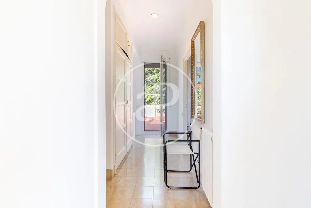 Esik - Luxury Villa with Pool in Matadepera