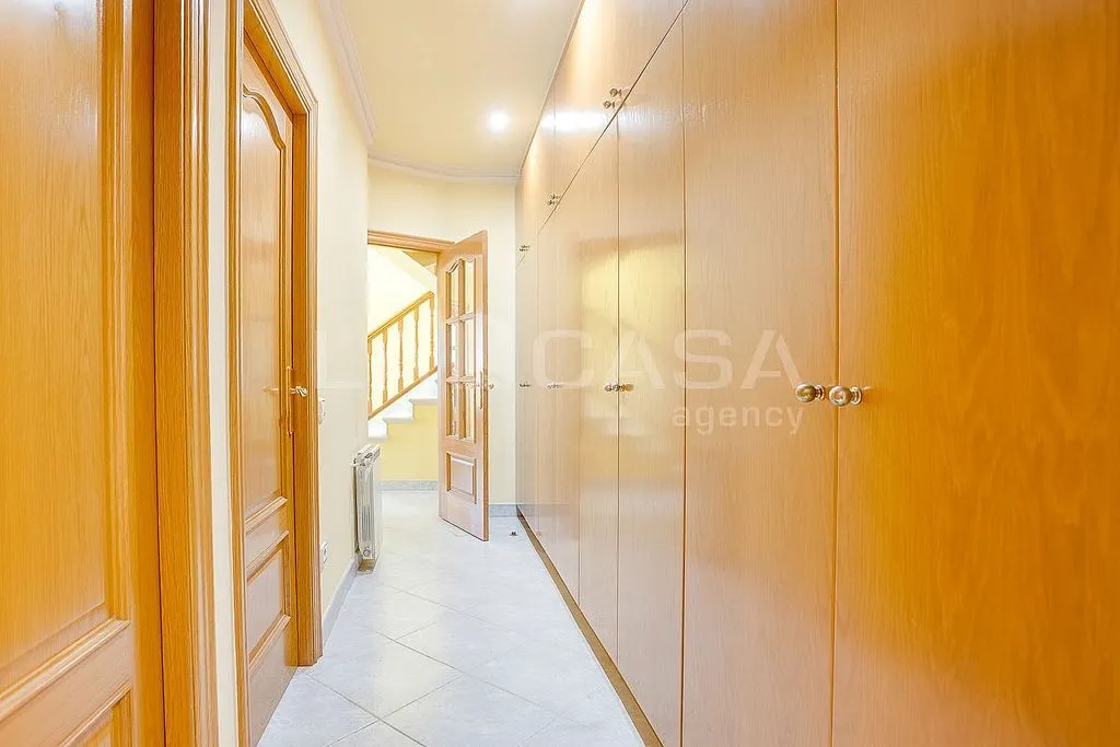 Entrée - Chalet with Terrace in Santa Eulàlia de Ronçana