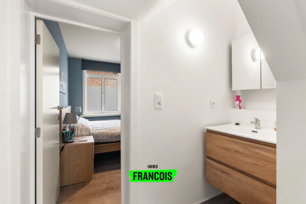 Vannitoad - One-Bedroom Apartment with Seafront Access in Middelkerke