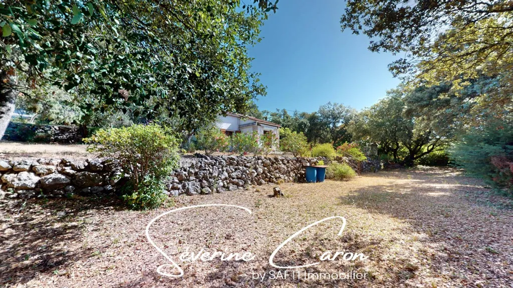 Aed - Extensible Plot with Pool Potential in Flassans-sur-Issole