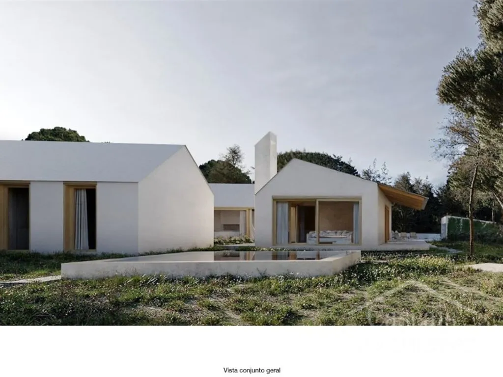 Approved Plot for T4 House in Colares, Sintra