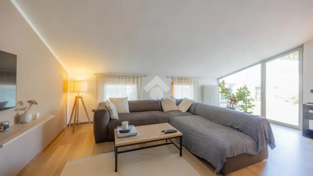 Soggiorno - 4-Bedroom Apartment with Terrace in Dolcè