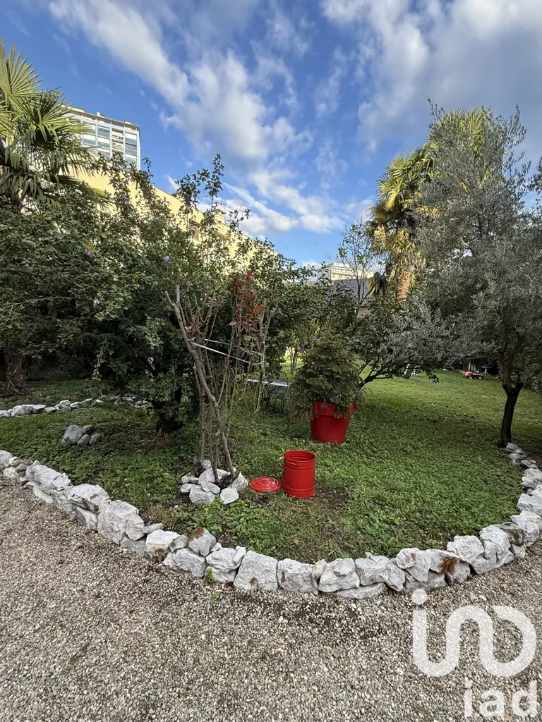 Jardin - Appartement de Charme avec Balcon à Chambéry Centre-Ville