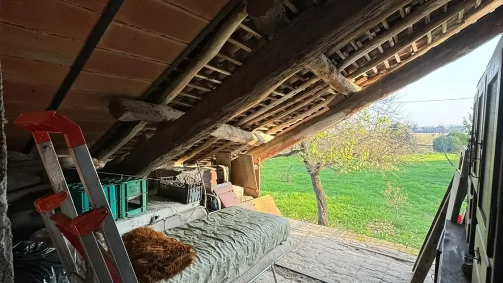 Pièces - Rustic Cottage for Renovation in Casale Monferrato