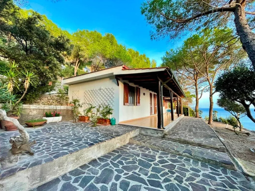 Terrass - Luxury Villa with Sea View in Elba