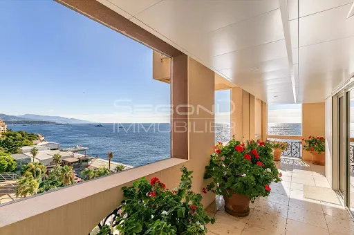 Balcon - Appartement de Luxe avec Vue Panoramique à Monaco