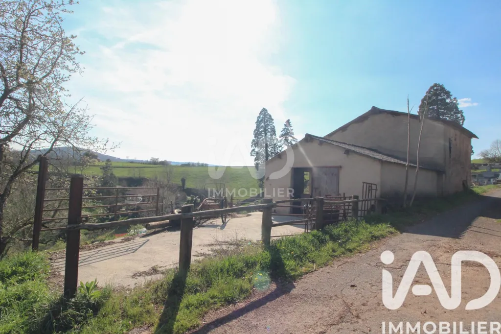 Esterno - 1850s Farmhouse with Garage in Broquiès