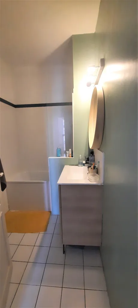 Salles de bain - Appartement Duplex avec Vue Dégagée à Rennes