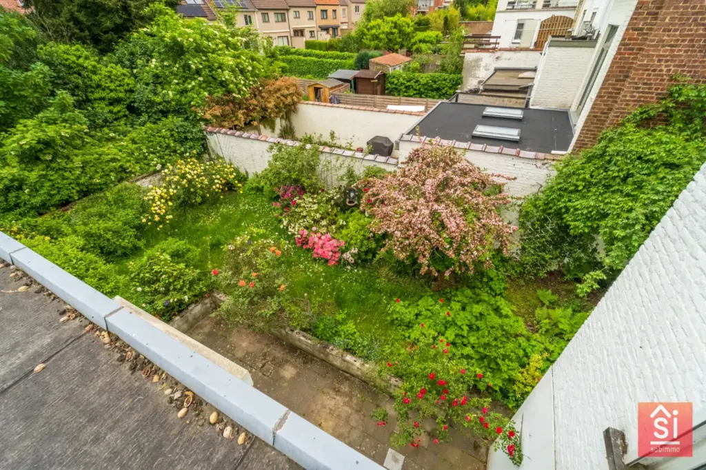 Aed - Period-Style House with Garden in Uccle