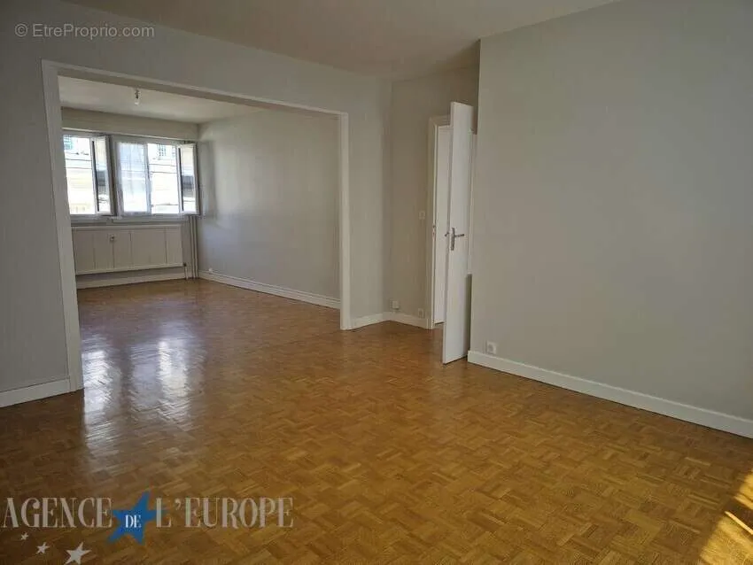 Living Room - Bright Flat with Lift in Vichy Centre