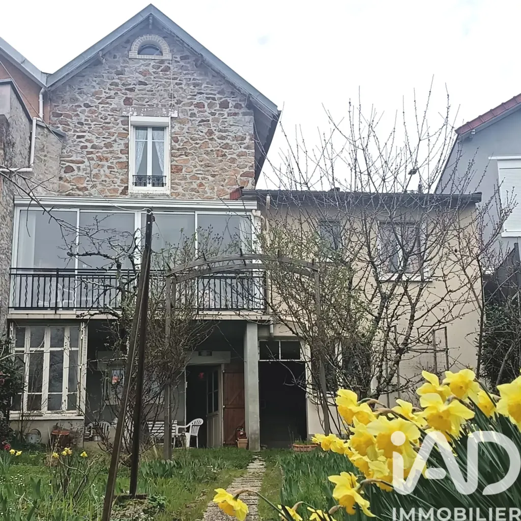 Exterior - Character Stone House with Garden in Limoges