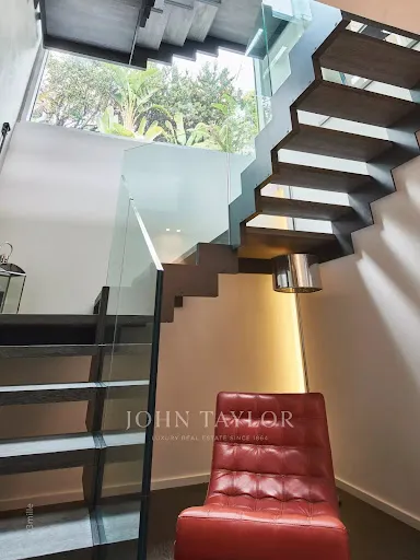 Pièces - Villa Contemporaine avec Vue Panoramique à Antibes