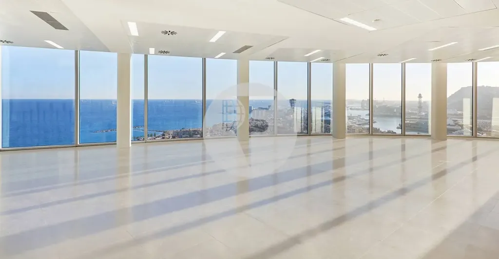 Pièces - Iconic Tower with 360° Views in Barcelona