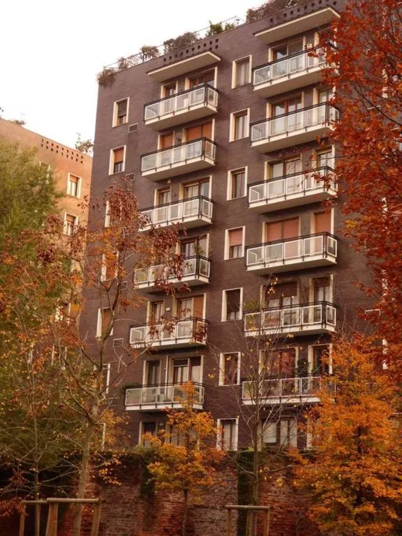 Exterior - Luxury Apartment with Balcony in Milan