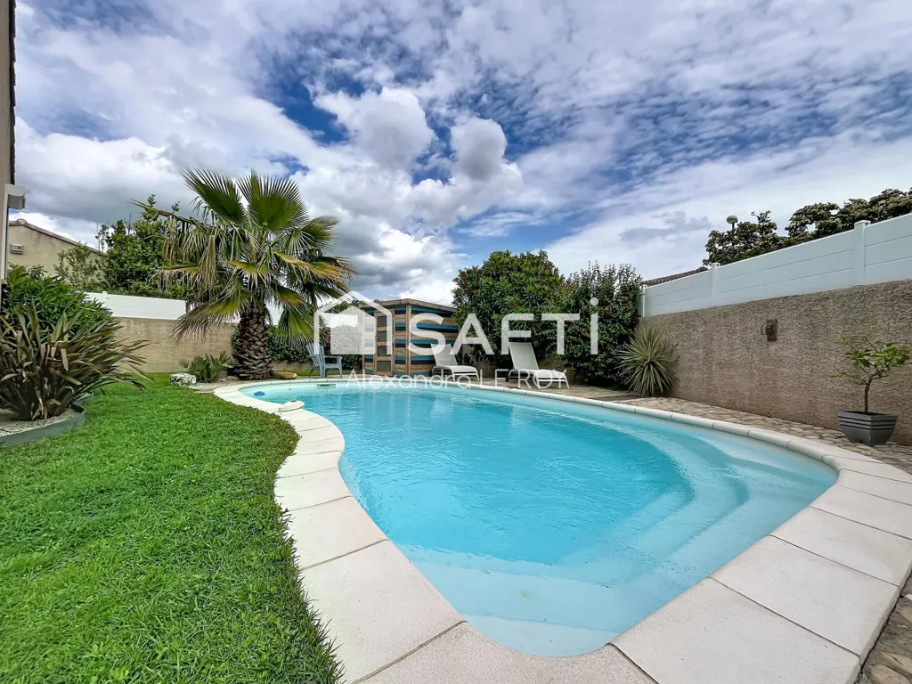 Bassein - Villa with Pool in Quiet Gignac