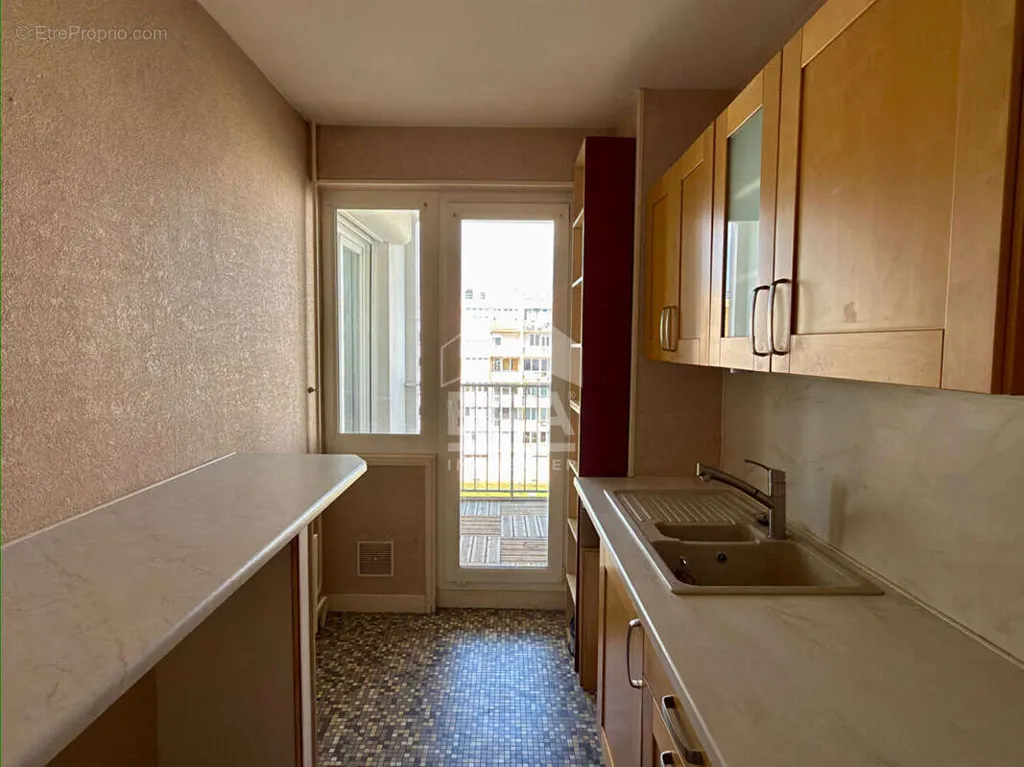 Appartement 4 pièces à Herouville-Saint-Clair