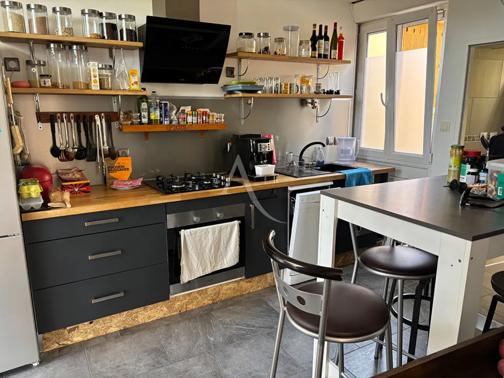 Köök - Furnished House with Garden in Vendée