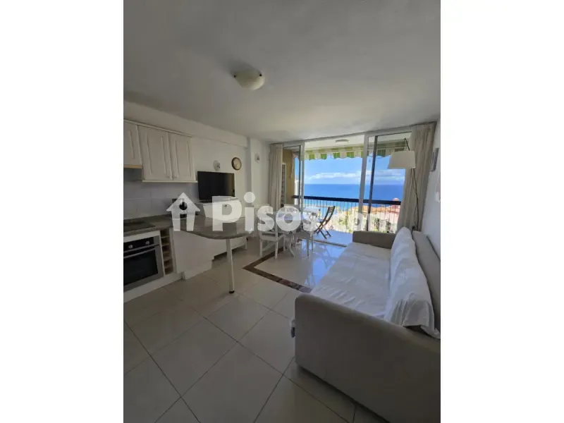 Elutuba - 1 magamistoaga korter asukohas ES