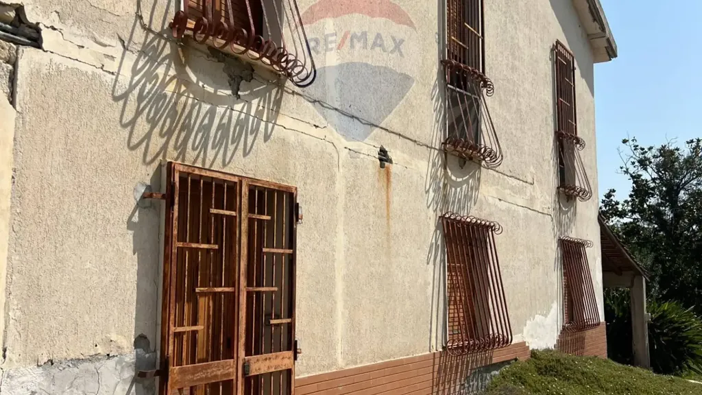 7-room house in IT