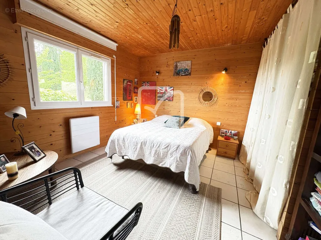 Magamistoad - Wooden Estate with Panoramic View near Saint-Céré