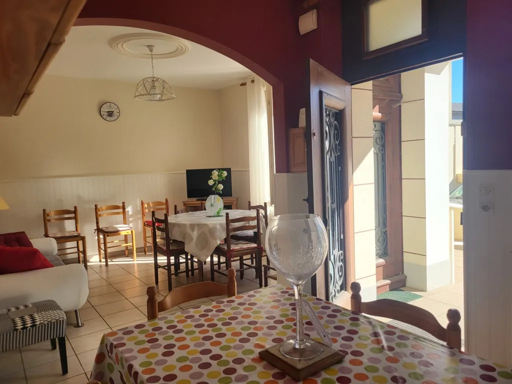 Salle à manger - Maison de Caractère avec Terrasse à Airvault