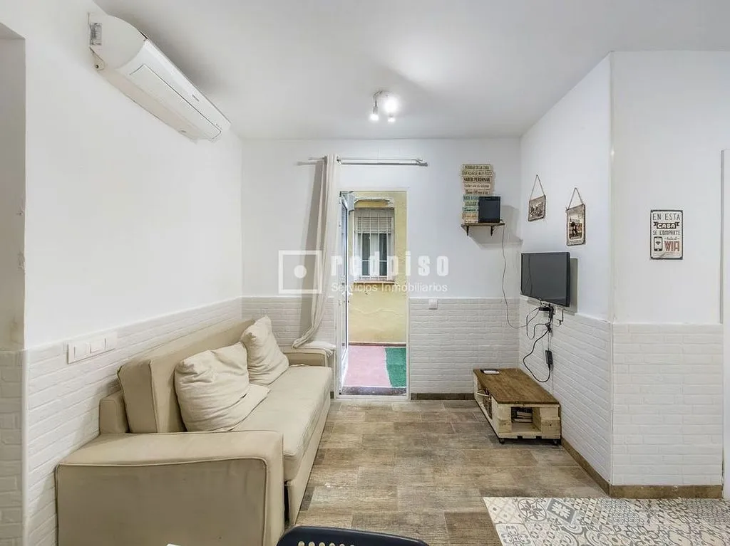 Elutuba - Apartment with Patio in Salitre, Madrid