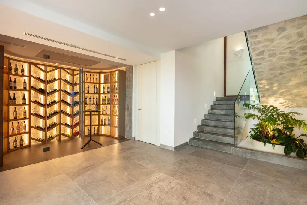 Pièces - Luxury Villa with Panoramic Sea Views in Benahavís