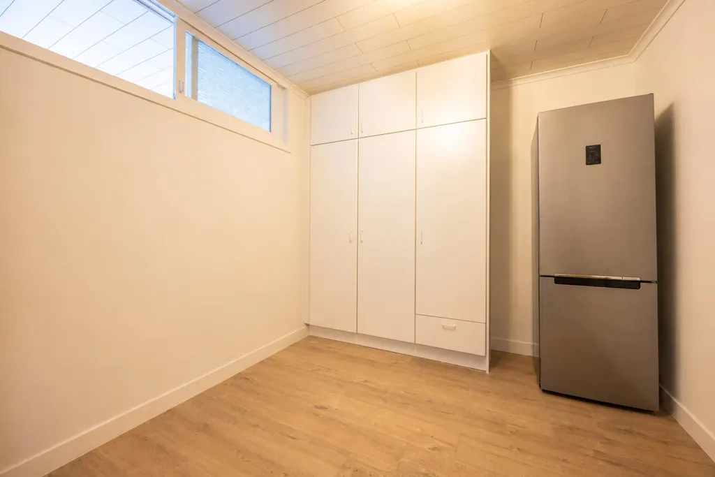 Pièces - Appartement avec Terrasse et Garage à Schoten