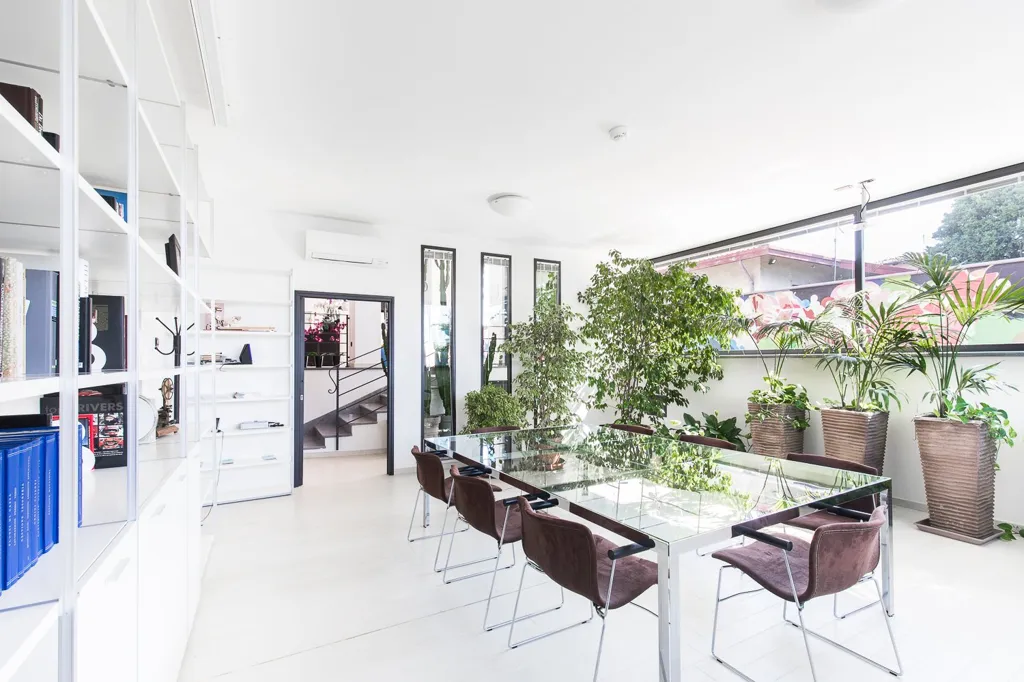 Dining Room - Luxury Villa with Indoor Pool in Pantigliate