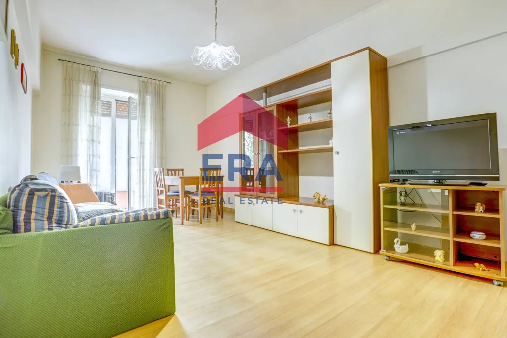 Séjour - Naked Ownership Apartment with Balcony in Rome