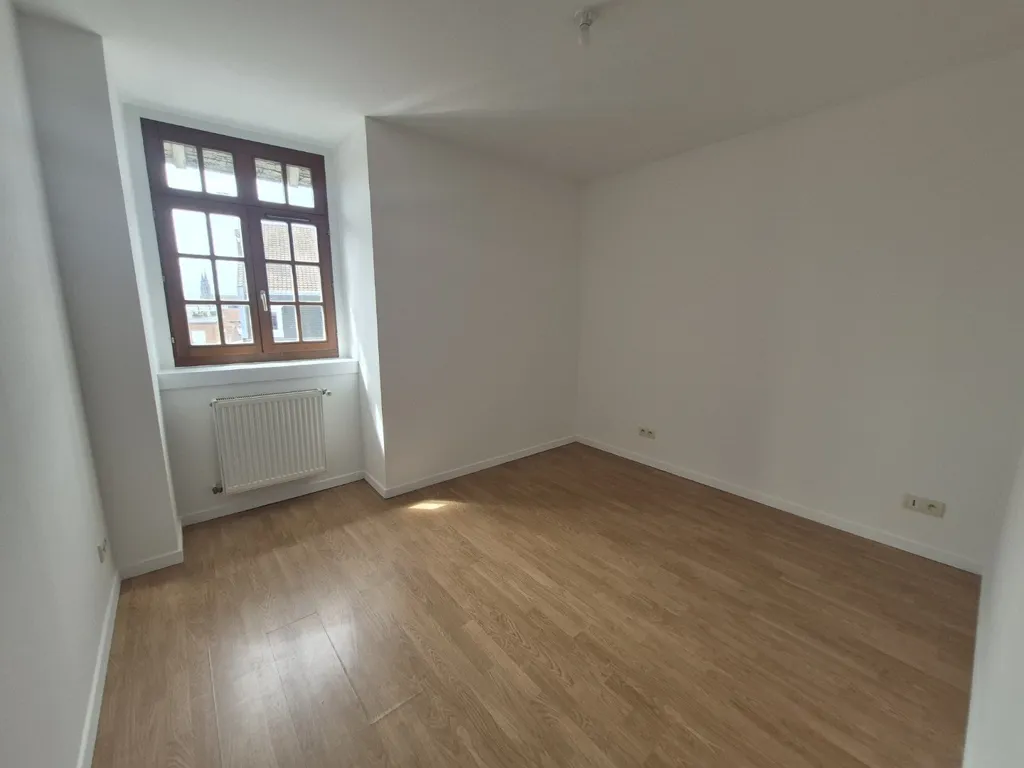 Pièces - Appartement T4 Lumineux en Centre-Ville
