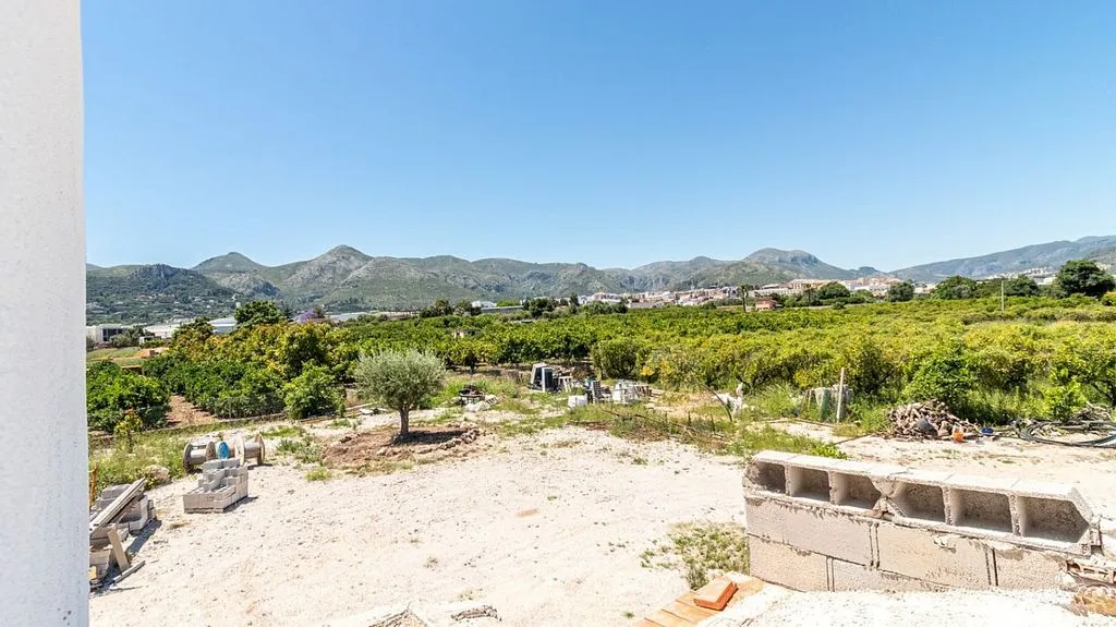Aed - Rustic House with Pool in Pego
