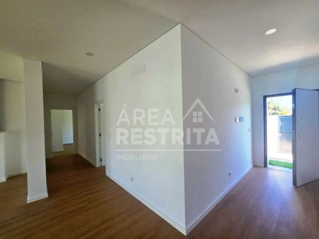 Esik - Luxury Detached House with Pool in Setúbal