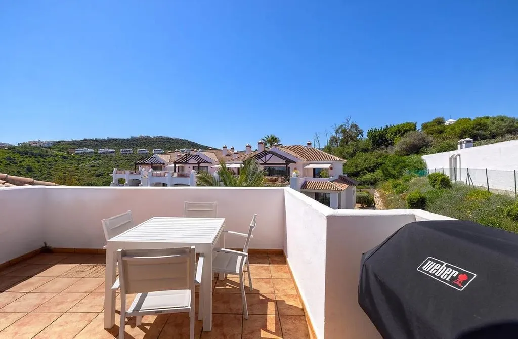 Terrace - Luxury Flat with Pool in Casares, Andalusia